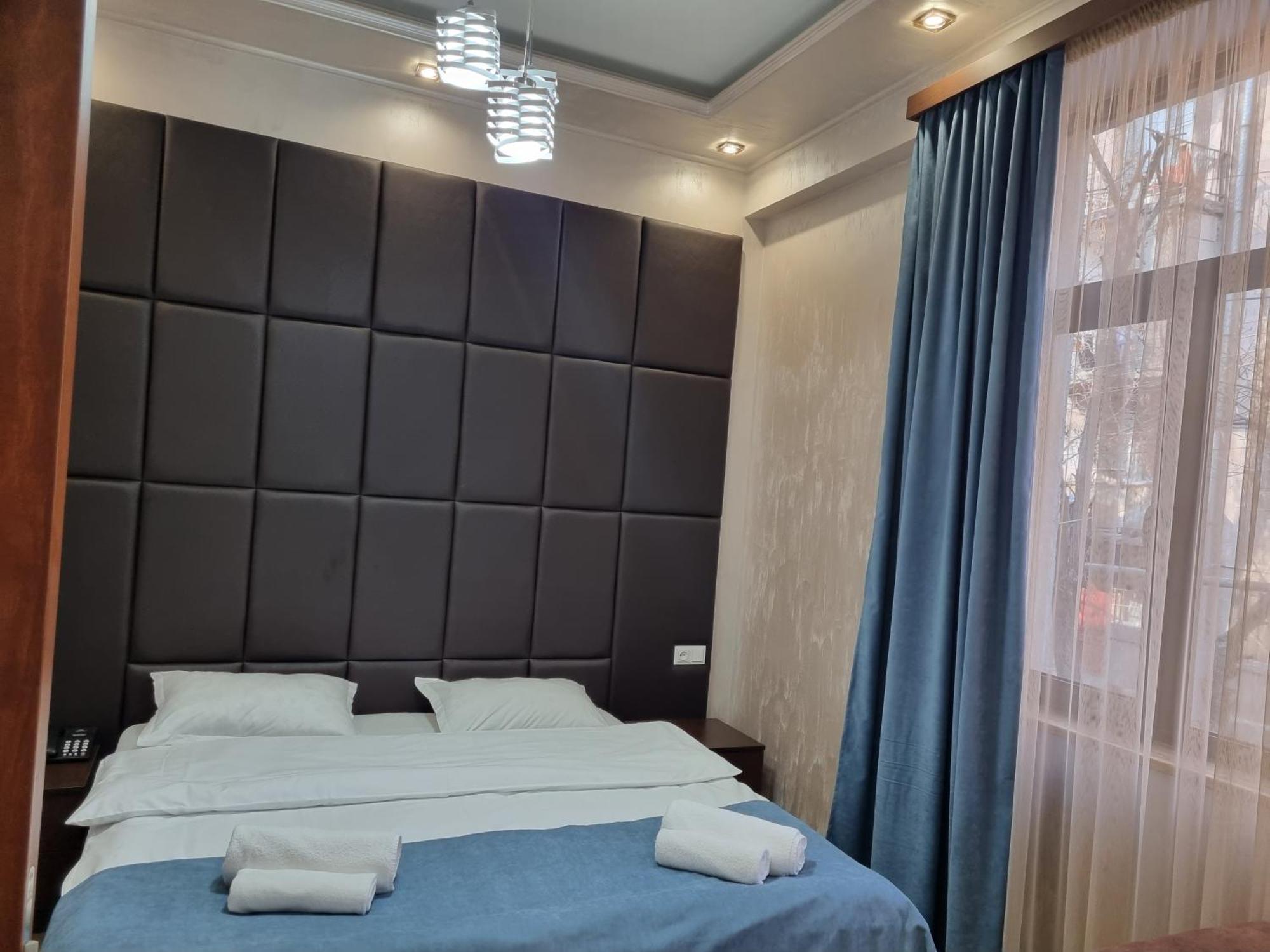 Day Inn Hotel Ереван Екстериор снимка