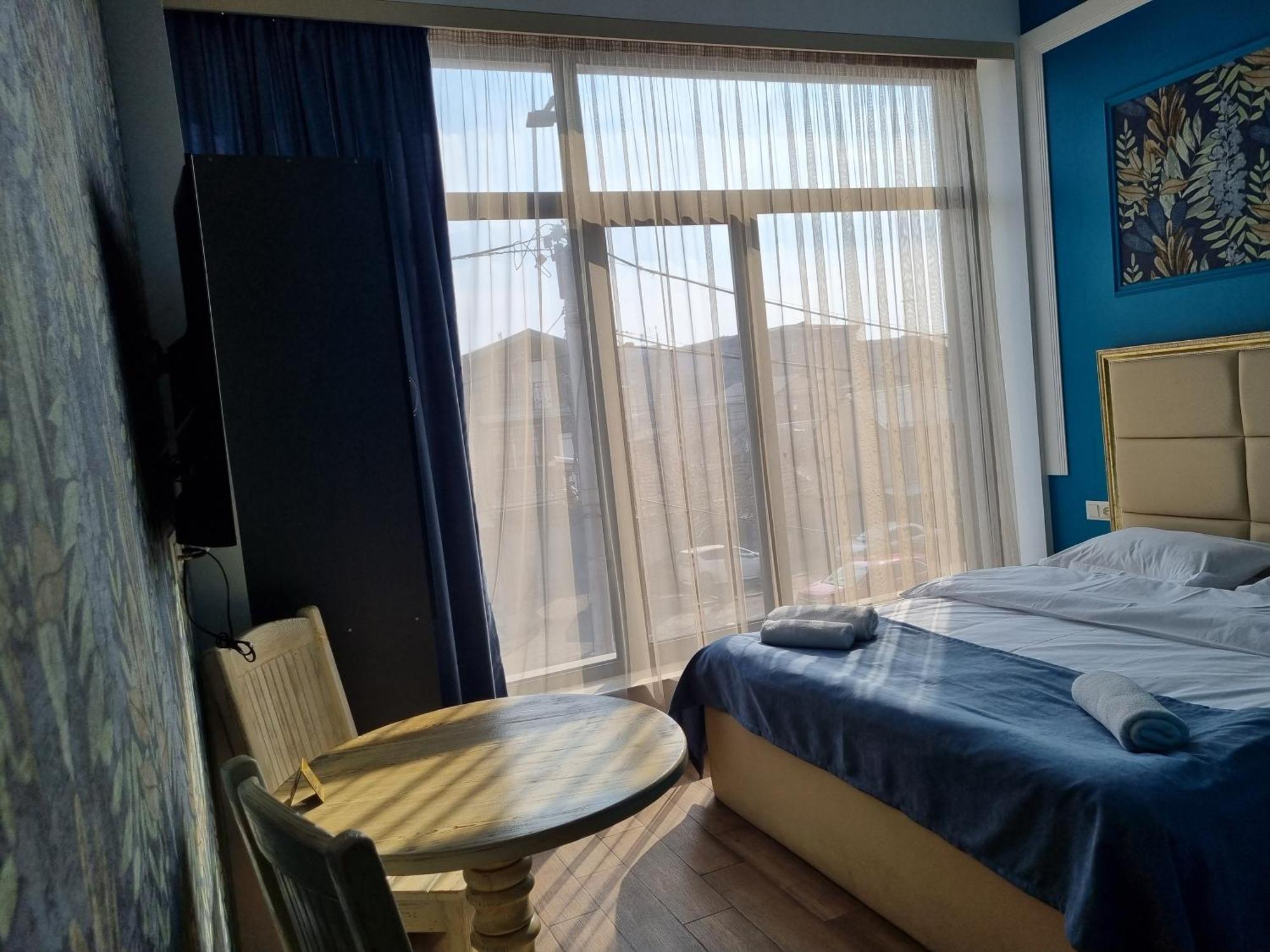 Day Inn Hotel Ереван Екстериор снимка