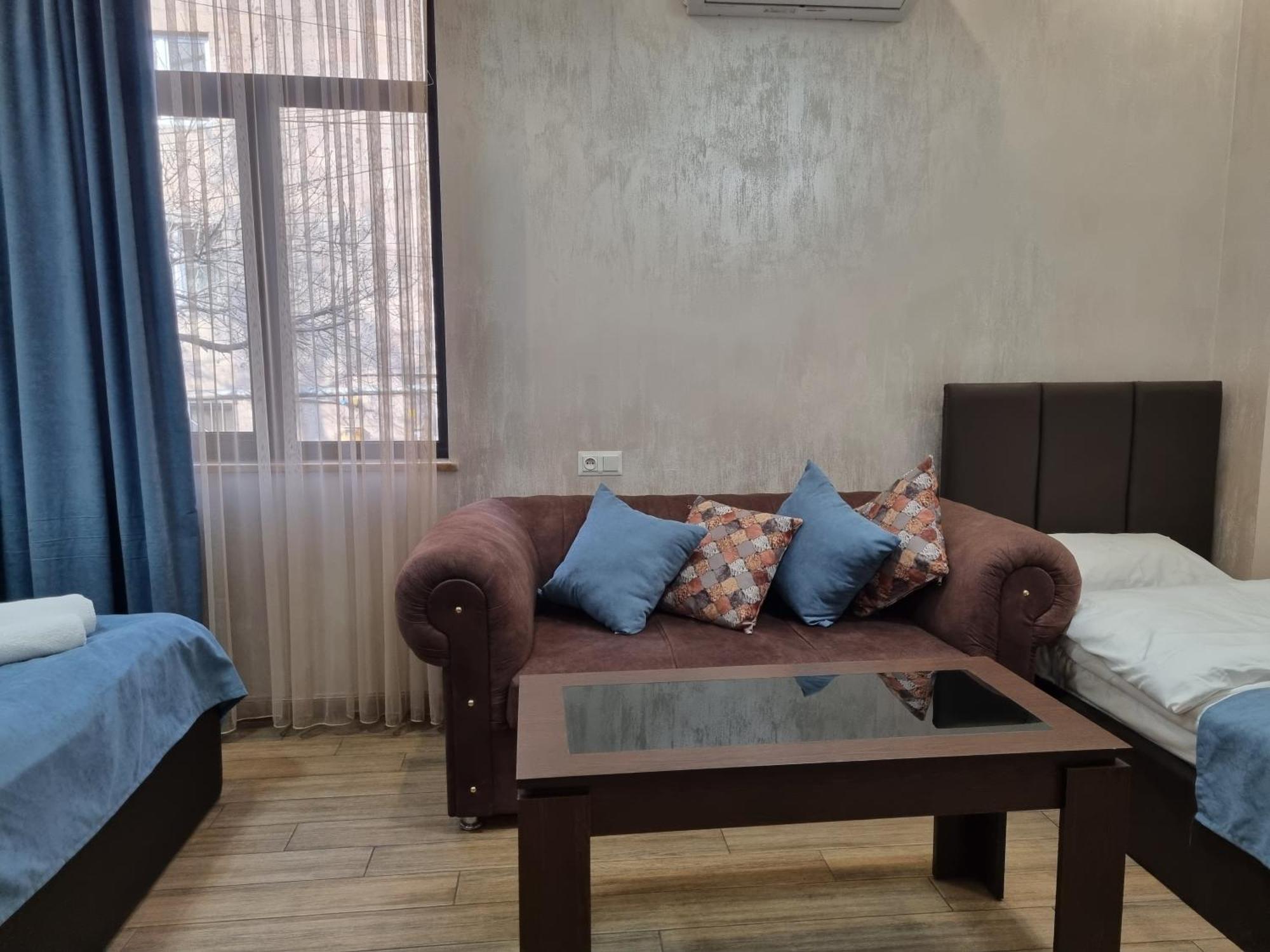 Day Inn Hotel Ереван Екстериор снимка