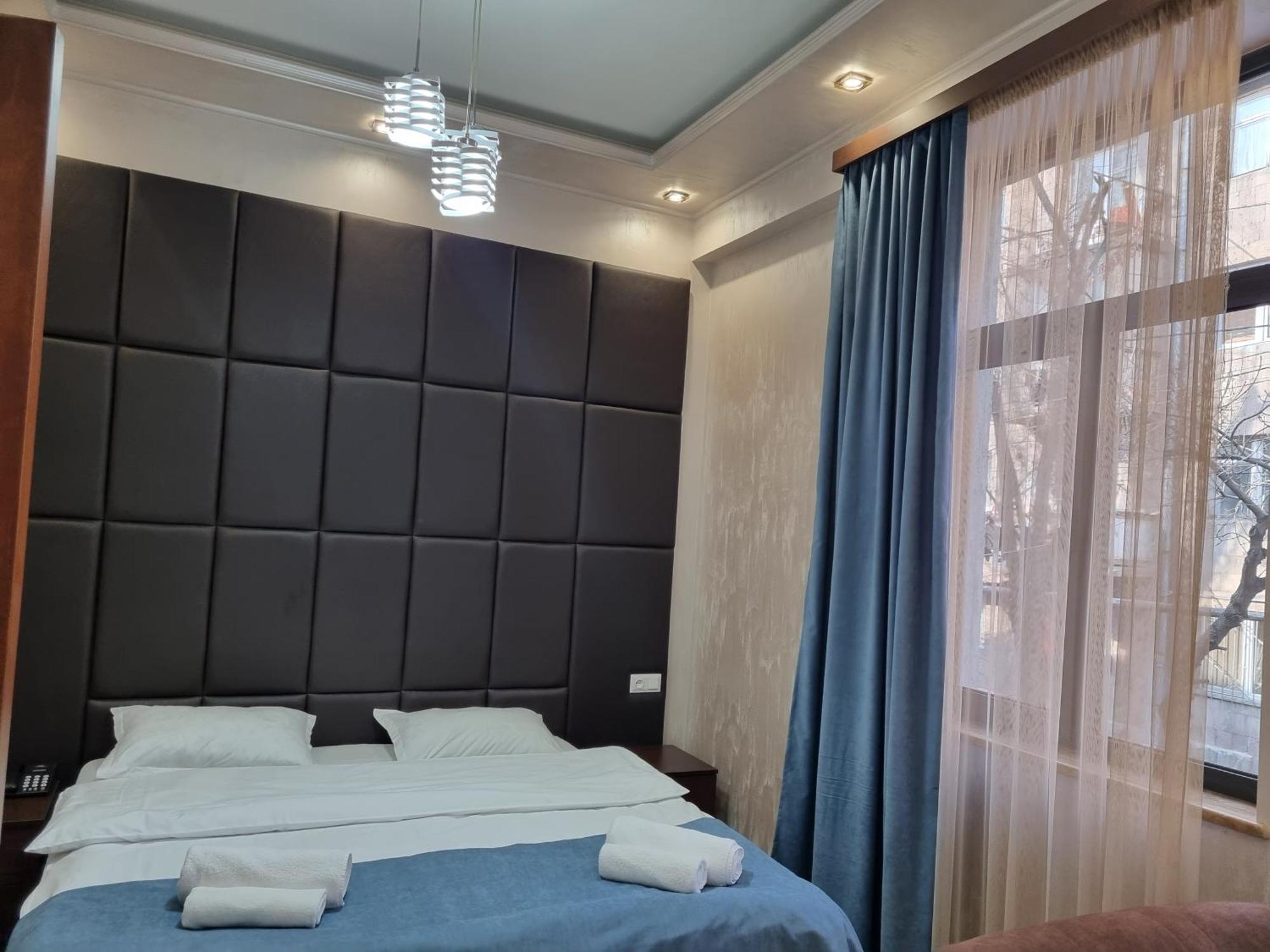 Day Inn Hotel Ереван Екстериор снимка