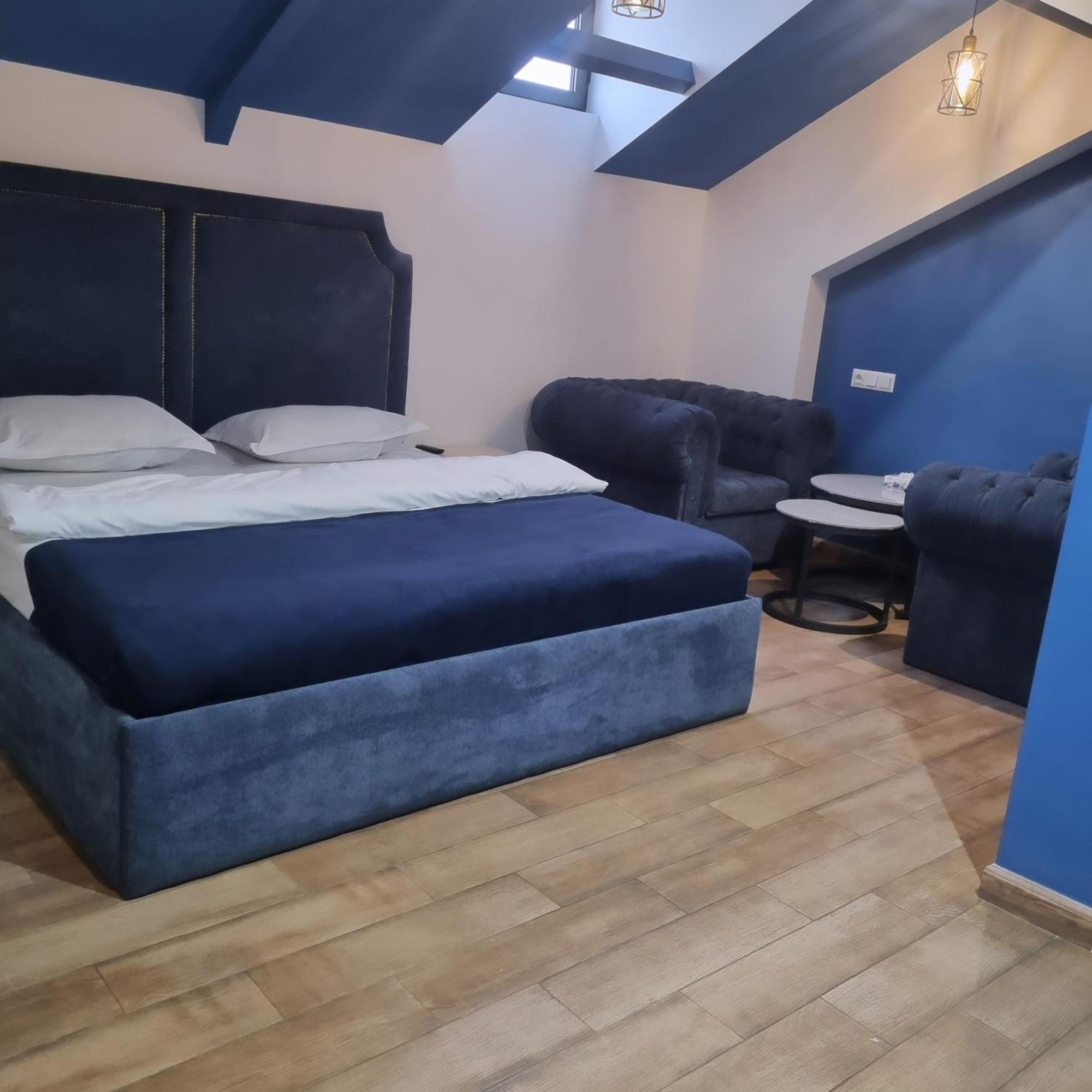 Day Inn Hotel Ереван Екстериор снимка