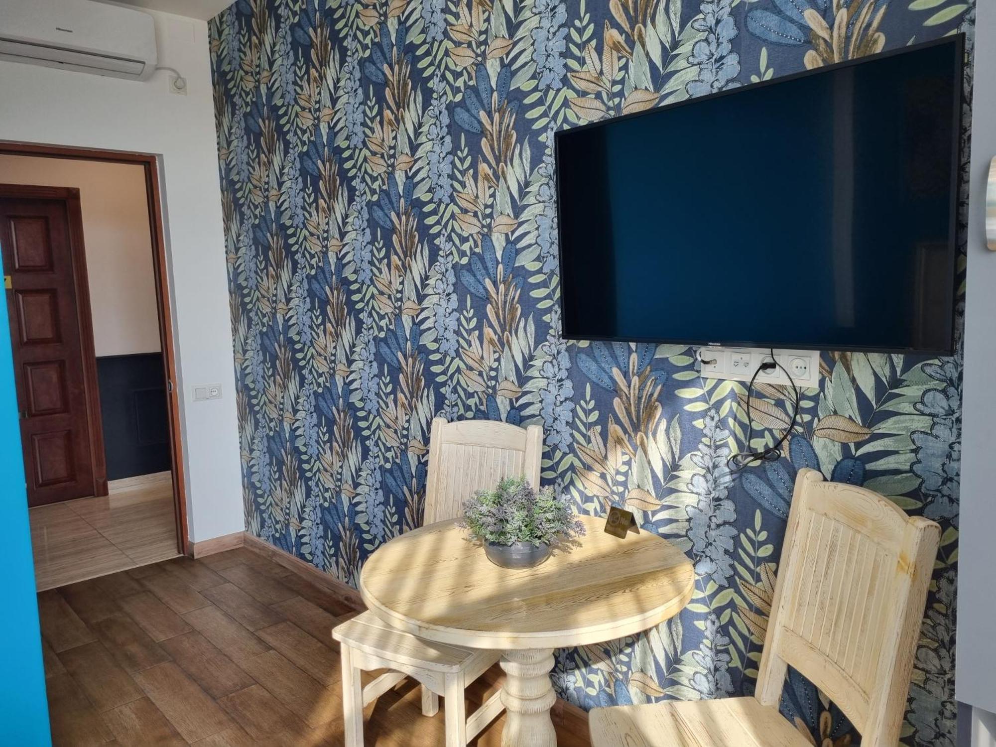 Day Inn Hotel Ереван Екстериор снимка